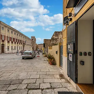 Martini Castello Centro Storico Cagliari